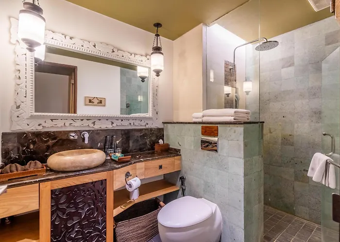 Kejora Hotel 4*