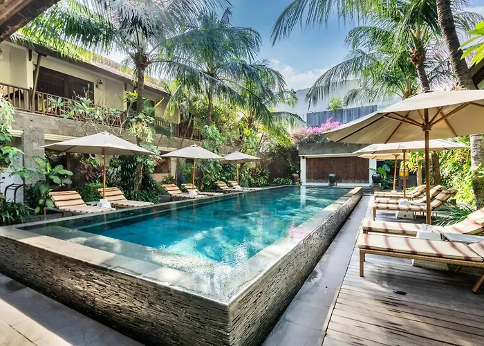 Hotel Kejora 4*