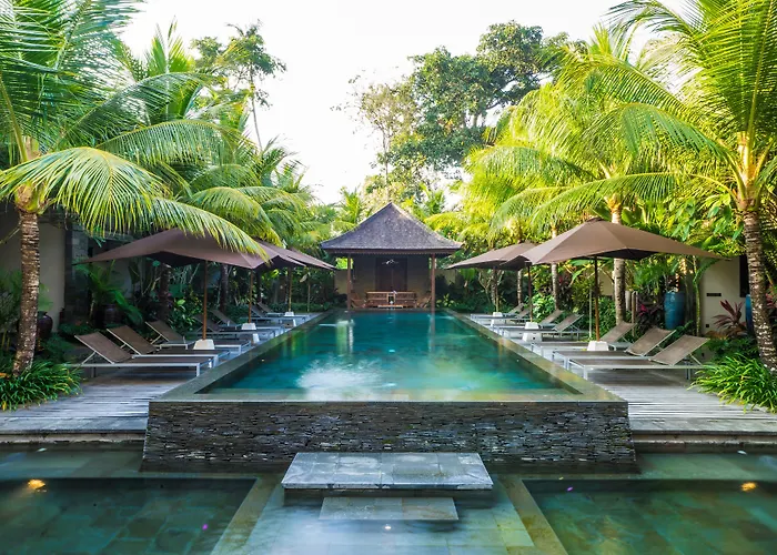 Kejora Hotel 4*